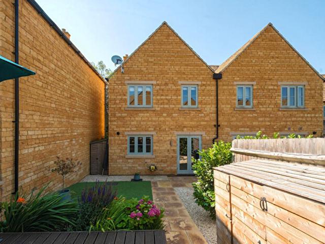 Apartment for rent in Fossebridge, Gloucestershire