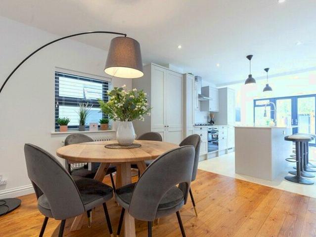 Apartment for rent in Highfield, The Slade