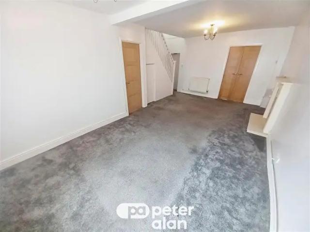Apartment for rent in Gadlys, Aberdare