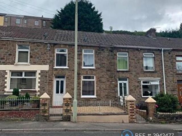 Apartment for rent in Pontycymer, Wales