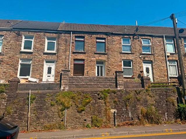 Apartment for rent in Pontycymer, Wales