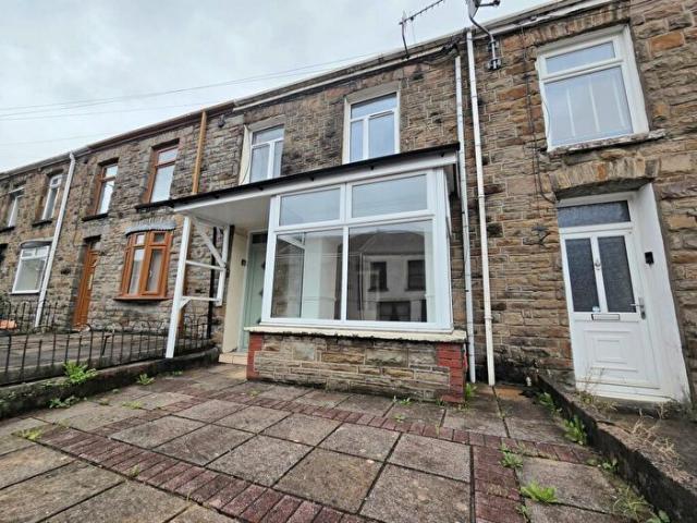 Apartment for rent in Pontycymer, Wales