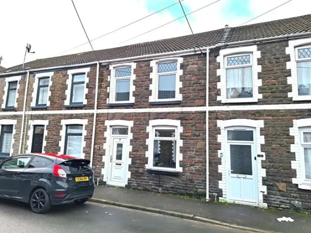 Apartment for rent in Cimla, Neath