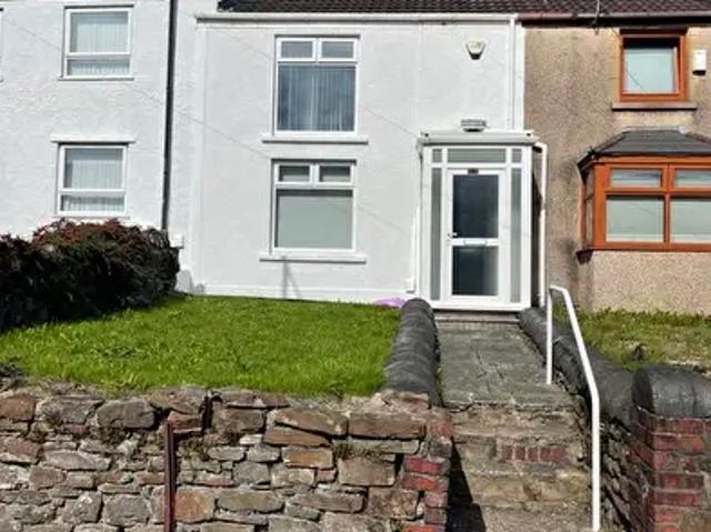 Apartment for rent in Brynhyfryd, Swansea