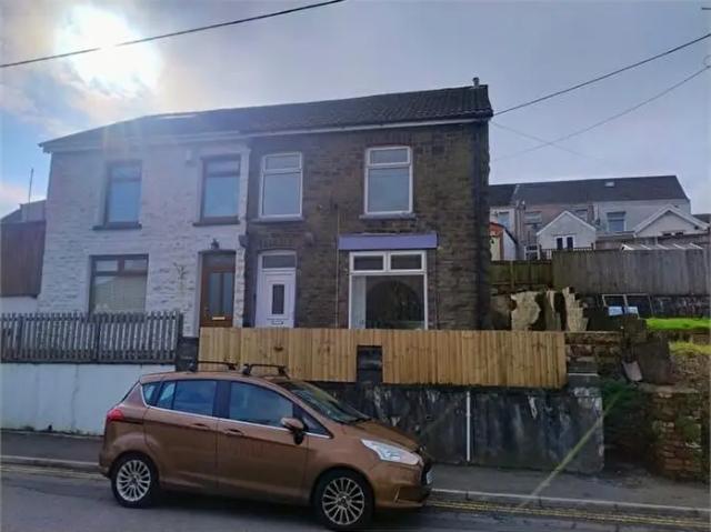 Apartment for rent in Tonyrefail