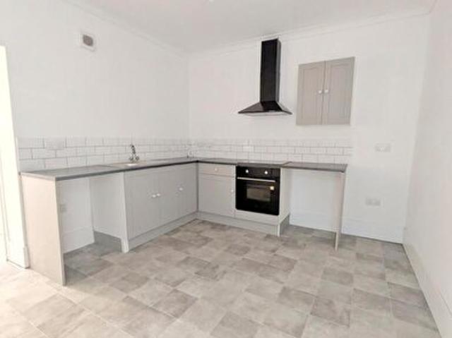 Apartment for rent in Treharris