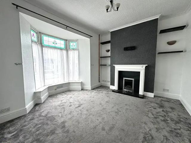Apartment for rent in St Thomas, Swansea