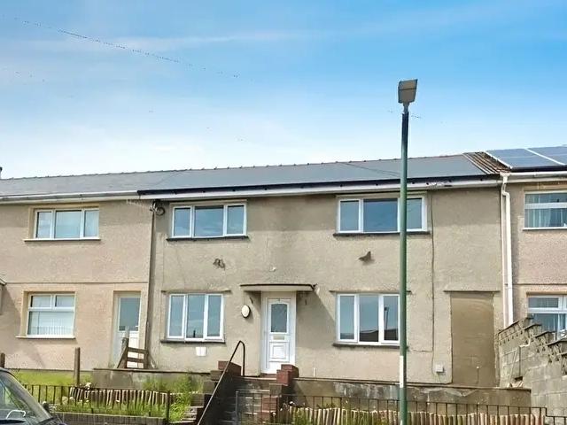 Apartment for rent in Hilltop, Ebbw Vale