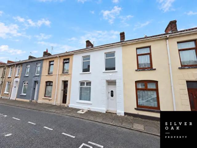 Apartment for rent in Seaside, Llanelli