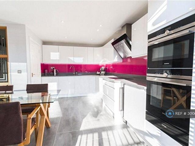 Apartment for rent in Whitnash, Green Close