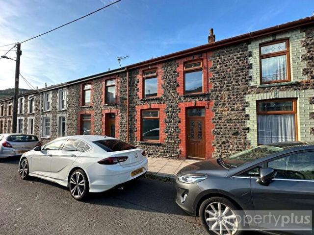 Apartment for rent in Ystrad, Ton Pentre
