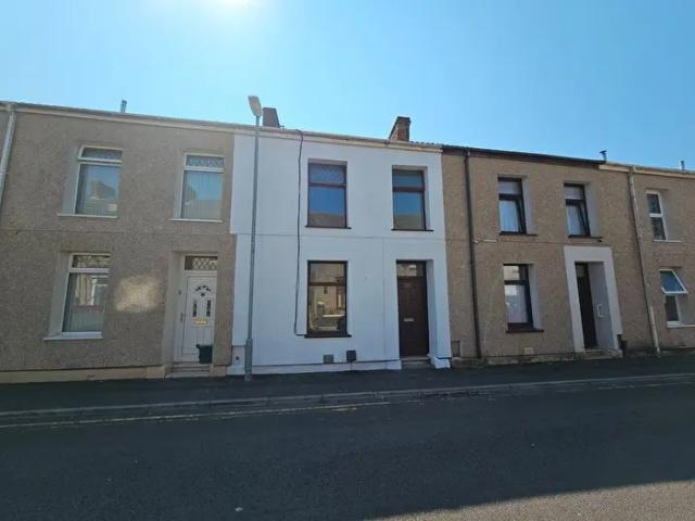 Apartment for rent in Wern, Llanelli