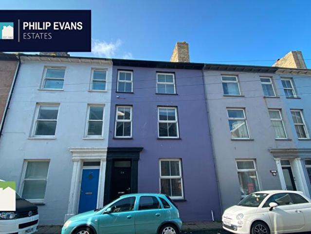 Apartment for rent in Waun Fawr, Wales