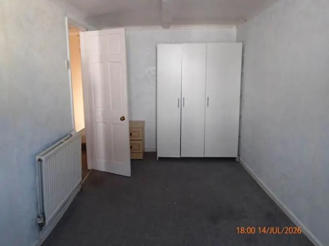 Apartment for rent in Carmarthen, Wales