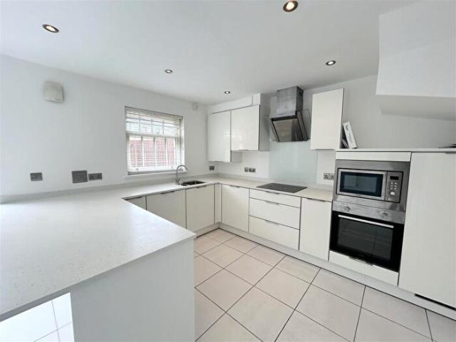 Apartment for rent in Laleston, Wales