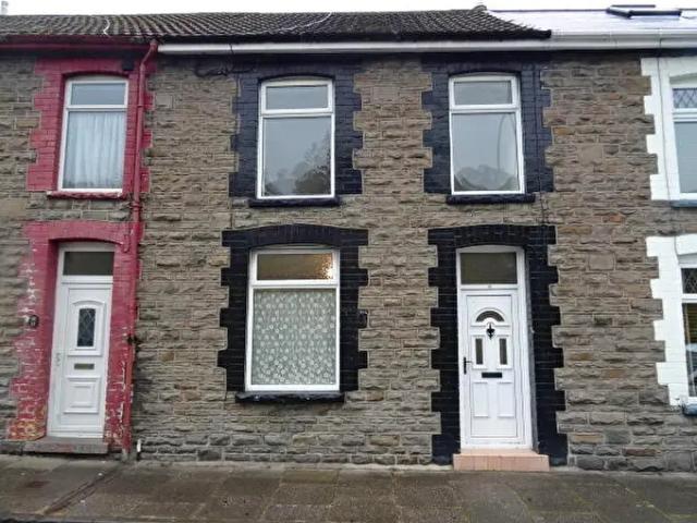 Apartment for rent in Ynyshir, Wales