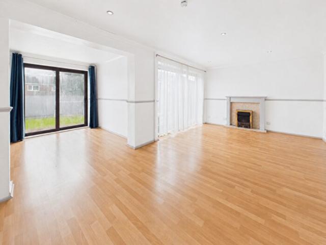 Apartment for rent in Clifford Park, West Midlands