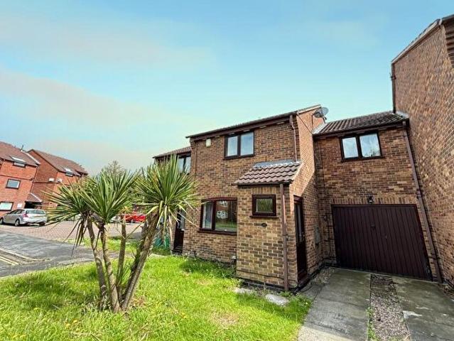 Apartment for rent in Old Lenton, Haddon