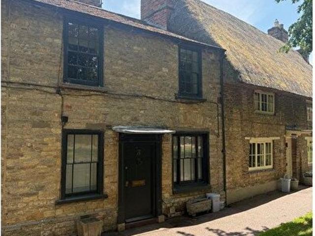 Apartment for rent in Harrold, Bedford