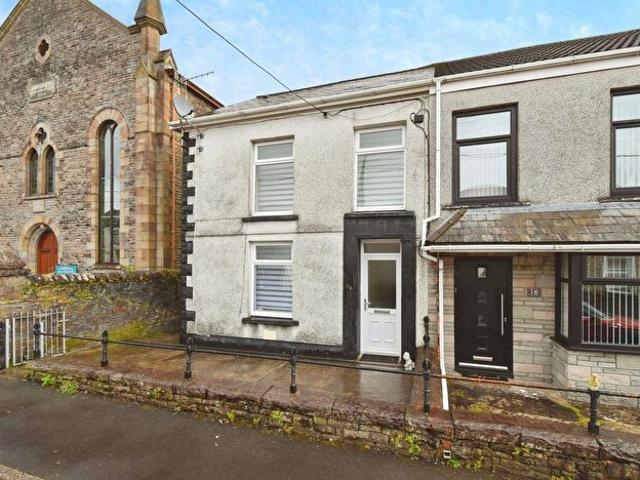 Apartment for rent in Pontardawe, Pontardawe, Clydach