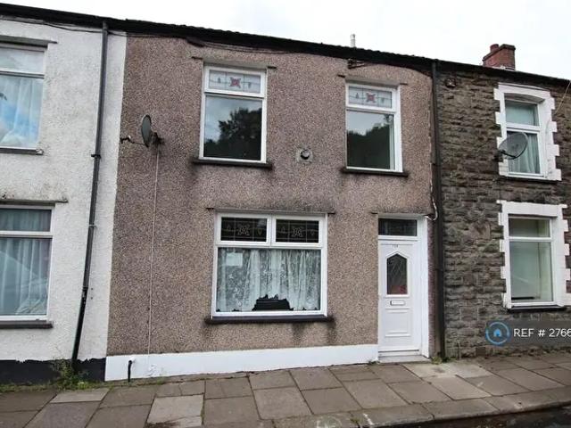 Apartment for rent in Trehafod