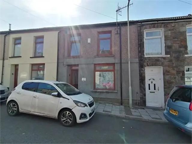 Apartment for rent in Pentre