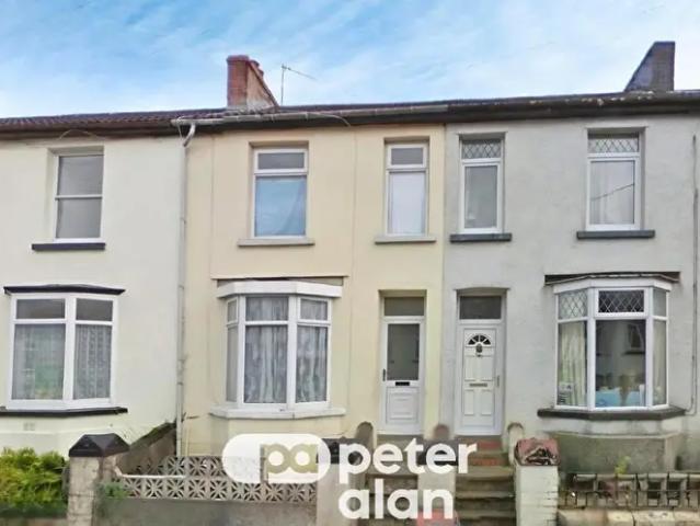 Apartment for rent in Treharris