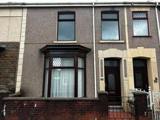 Apartment for rent in Morfa, Llanelli