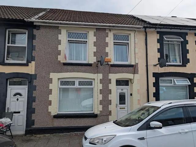 Apartment for rent in Miskin, Wales