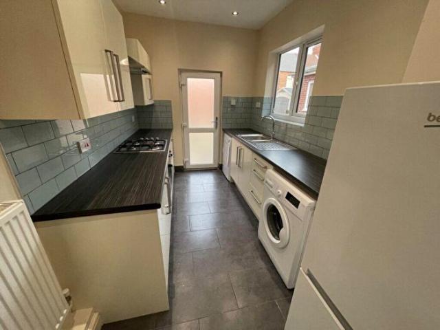 Apartment for rent in Bede Island, Old Wharf
