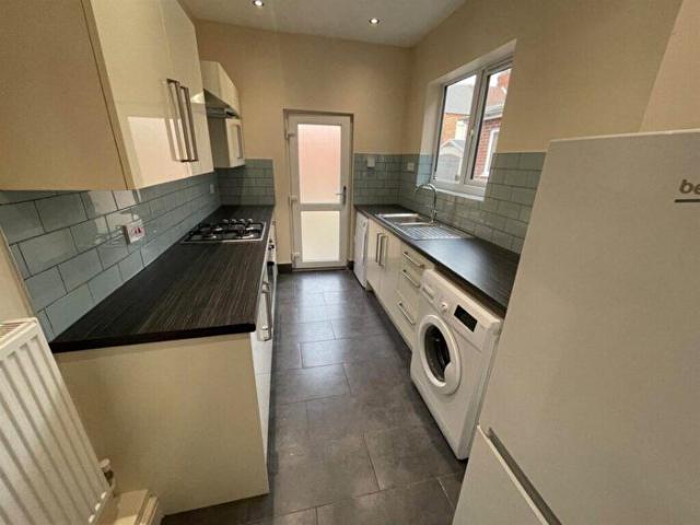 Apartment for rent in Bede Island, Old Wharf