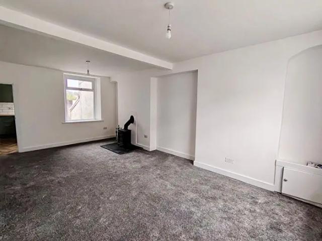 Apartment for rent in Aberbargoed, Bargoed