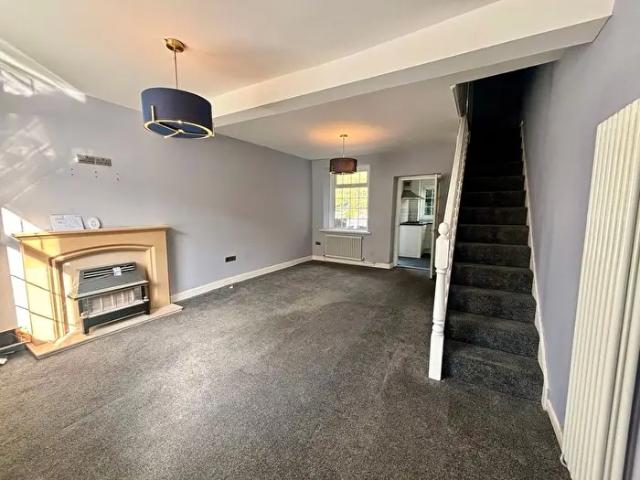 Apartment for rent in Penrhiwceiber, Miskin