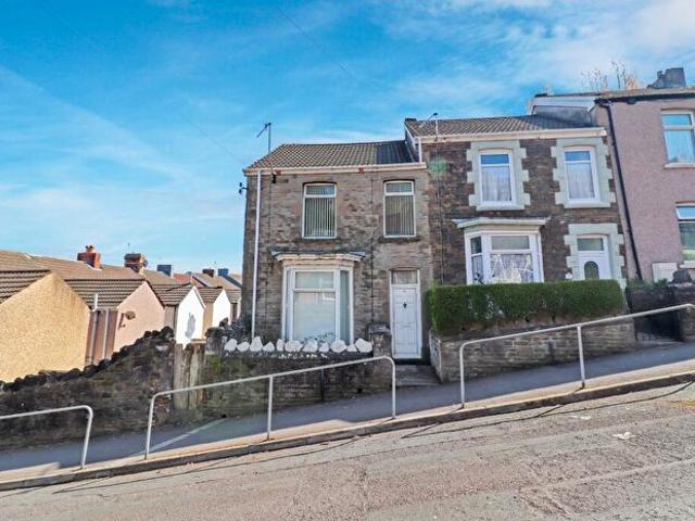 Apartment for rent in Cwmdu, Swansea