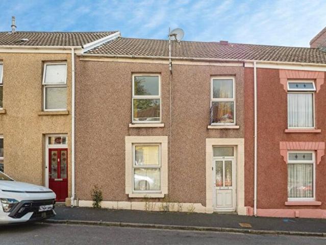 Apartment for rent in Nangreaves, Wales