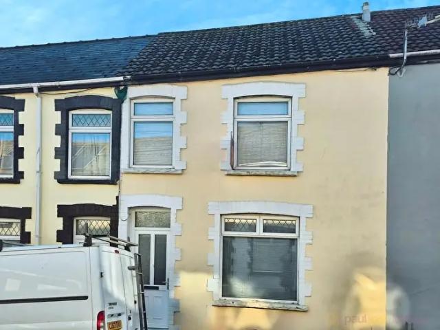 Apartment for rent in Gilfach, Bargoed