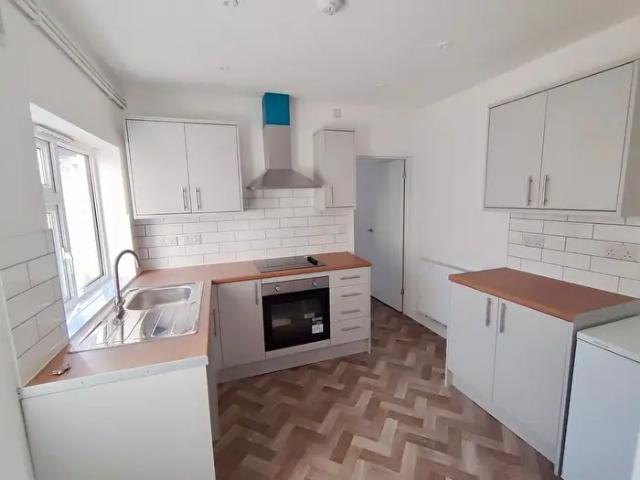 Apartment for rent in Porth