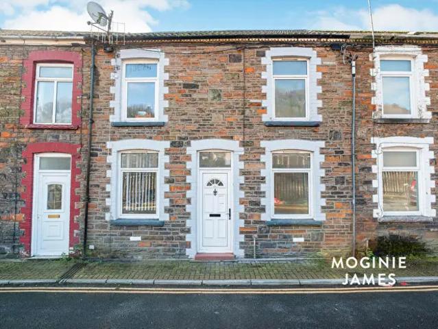 Apartment for rent in Porth