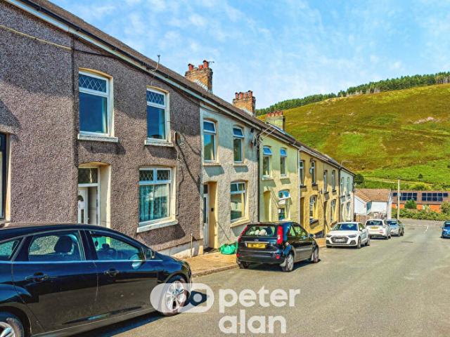 Apartment for rent in Maerdy, Wales