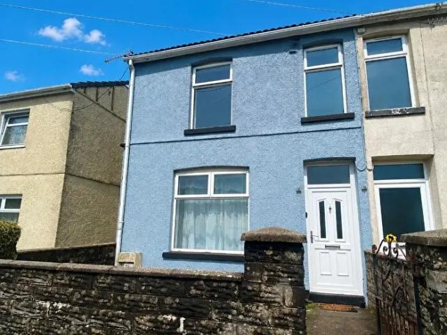 Apartment for rent in Cimla, Neath