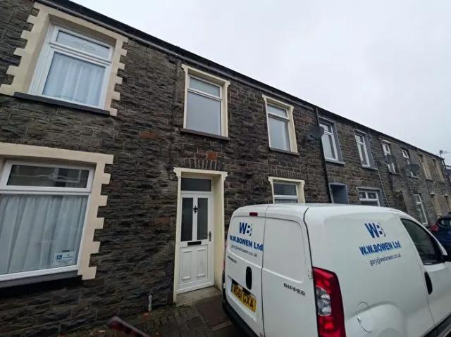 Apartment for rent in Mountain Ash West, Mountain Ash