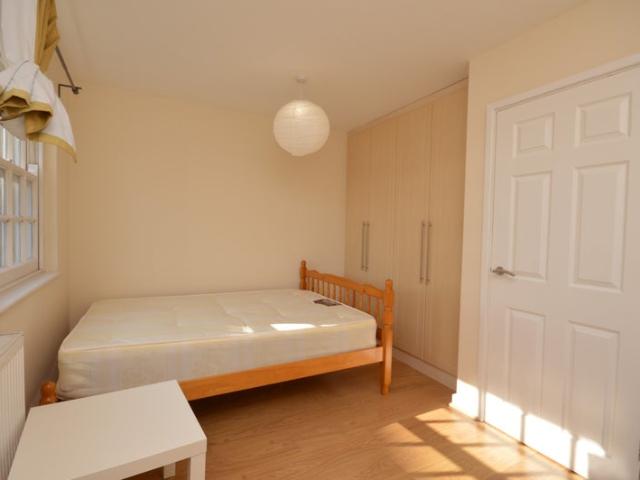 House for rent in Ratcliffe, Greater London