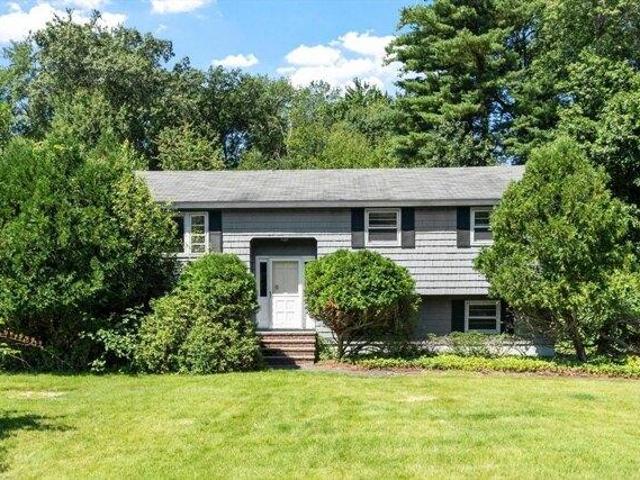 House for sale in Tewksbury, Massachusetts