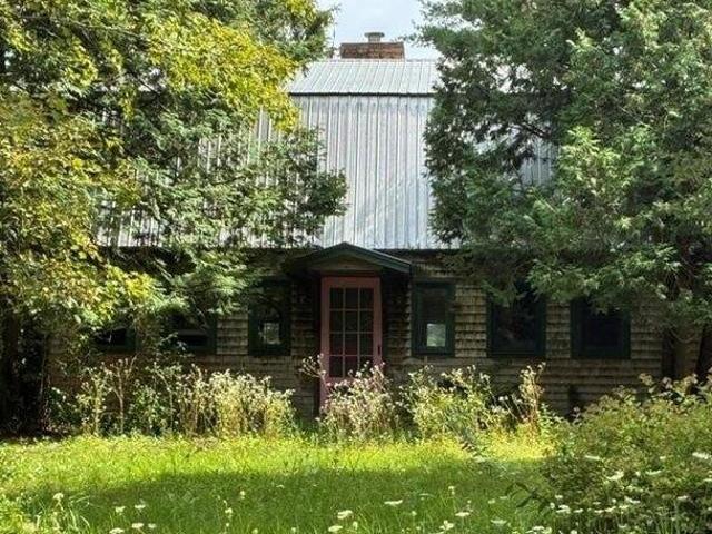 House for sale in Post Mills, Orange County