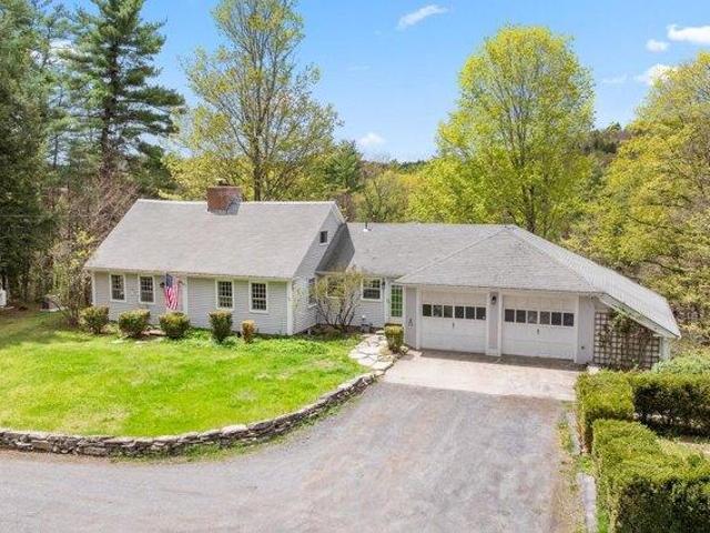 House for sale in Thetford Center, Vermont