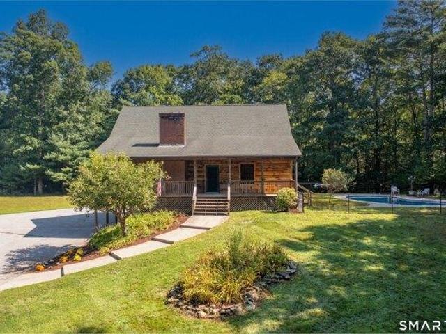 House for sale in Thompson, Northeastern Connecticut Planning Region