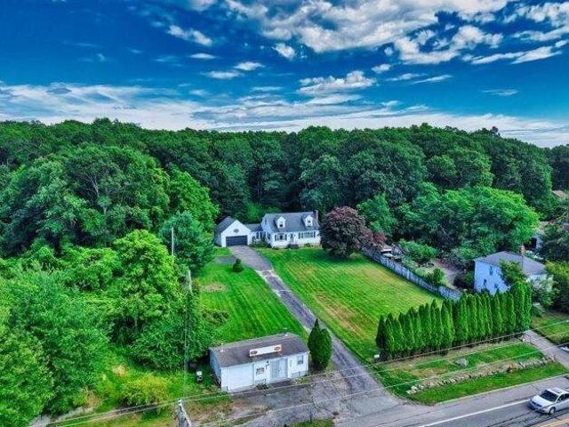 House for sale in Tiverton, Rhode Island