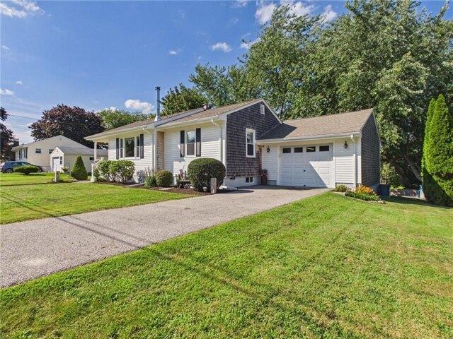 House for sale in Tiverton, Rhode Island