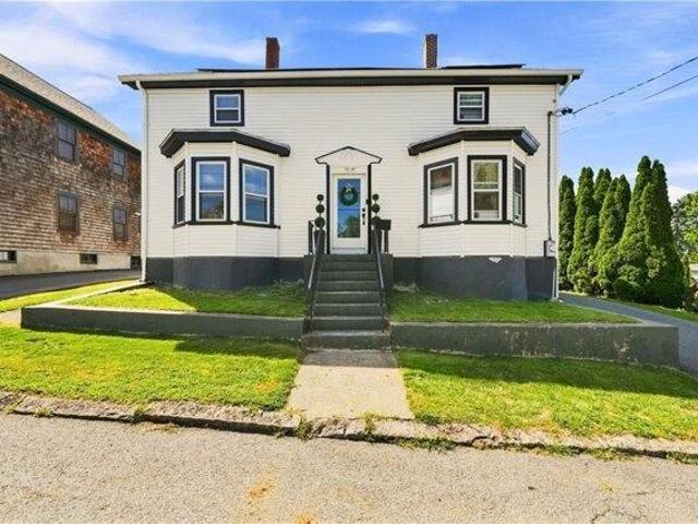 House for sale in Tiverton, Rhode Island