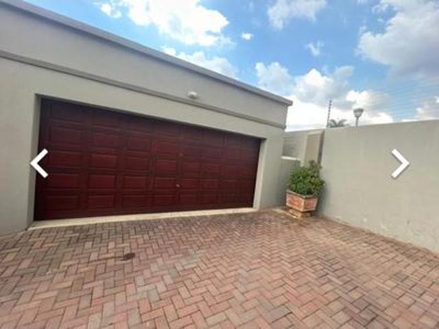Townhouse for rent in Centurion